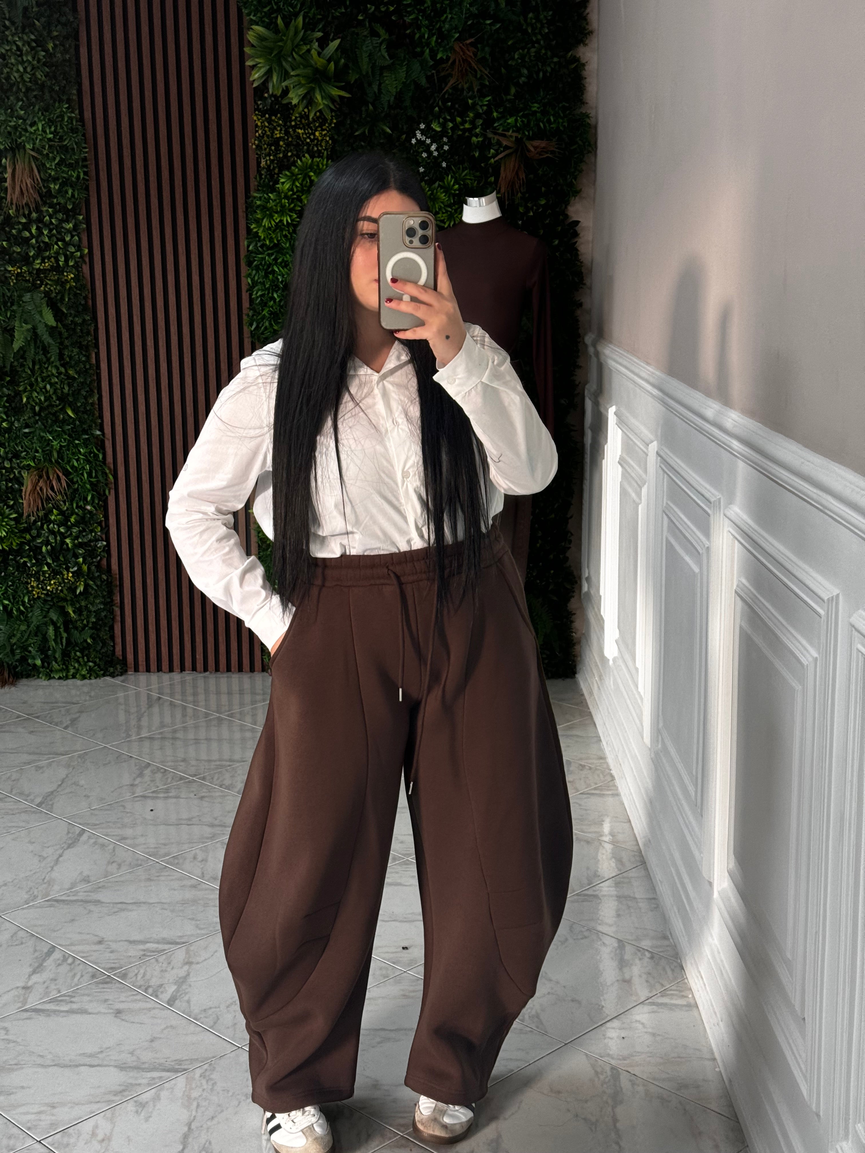 Pantatuta Street Marrone