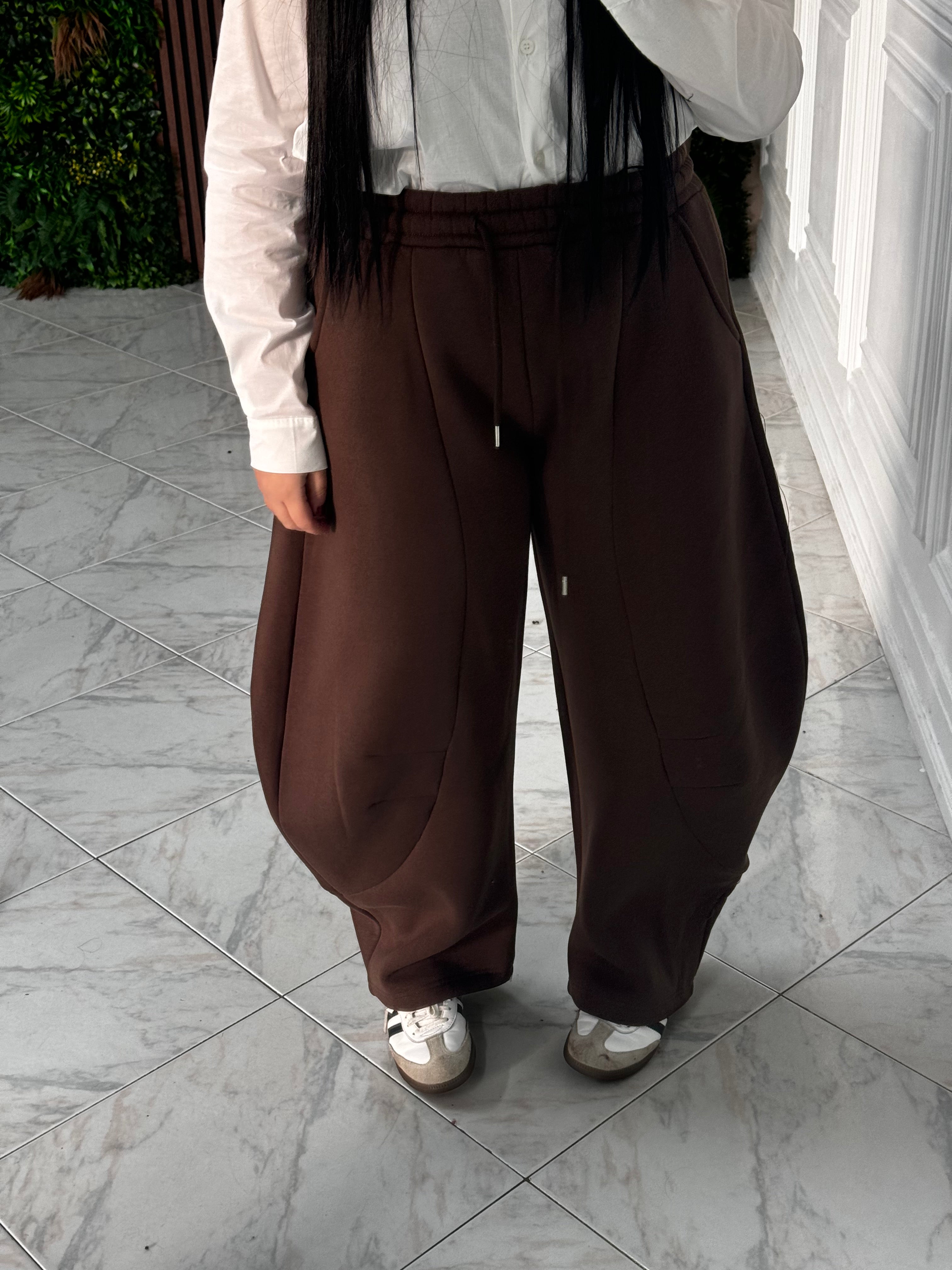 Pantatuta Street Marrone